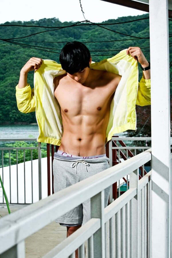 Asiain Straight Male Escort and Masseur for Women | Ball